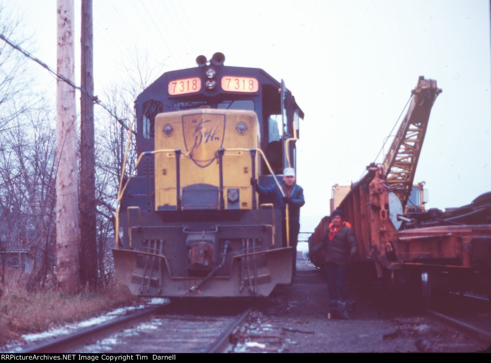 DH 7318 & Bernie Gill just off AM2